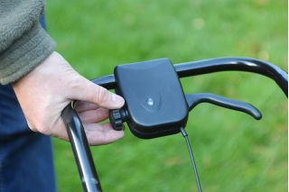 Siewnik ogrodowy na kółkach do nasion i nawozów - 15 litrów